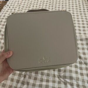 Hollis structured makeup case